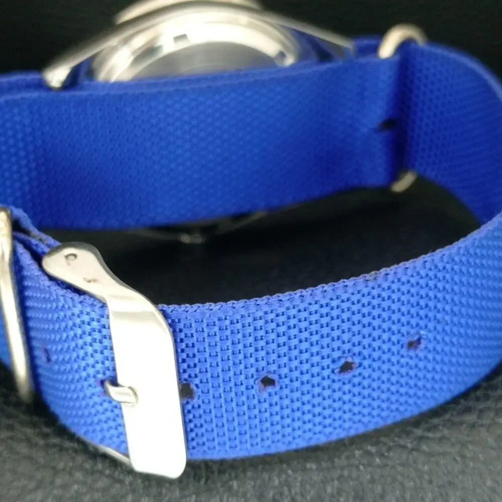 Vintage 1980 Citizen Manual Mens Silver Watch W/daydate & Blue accents